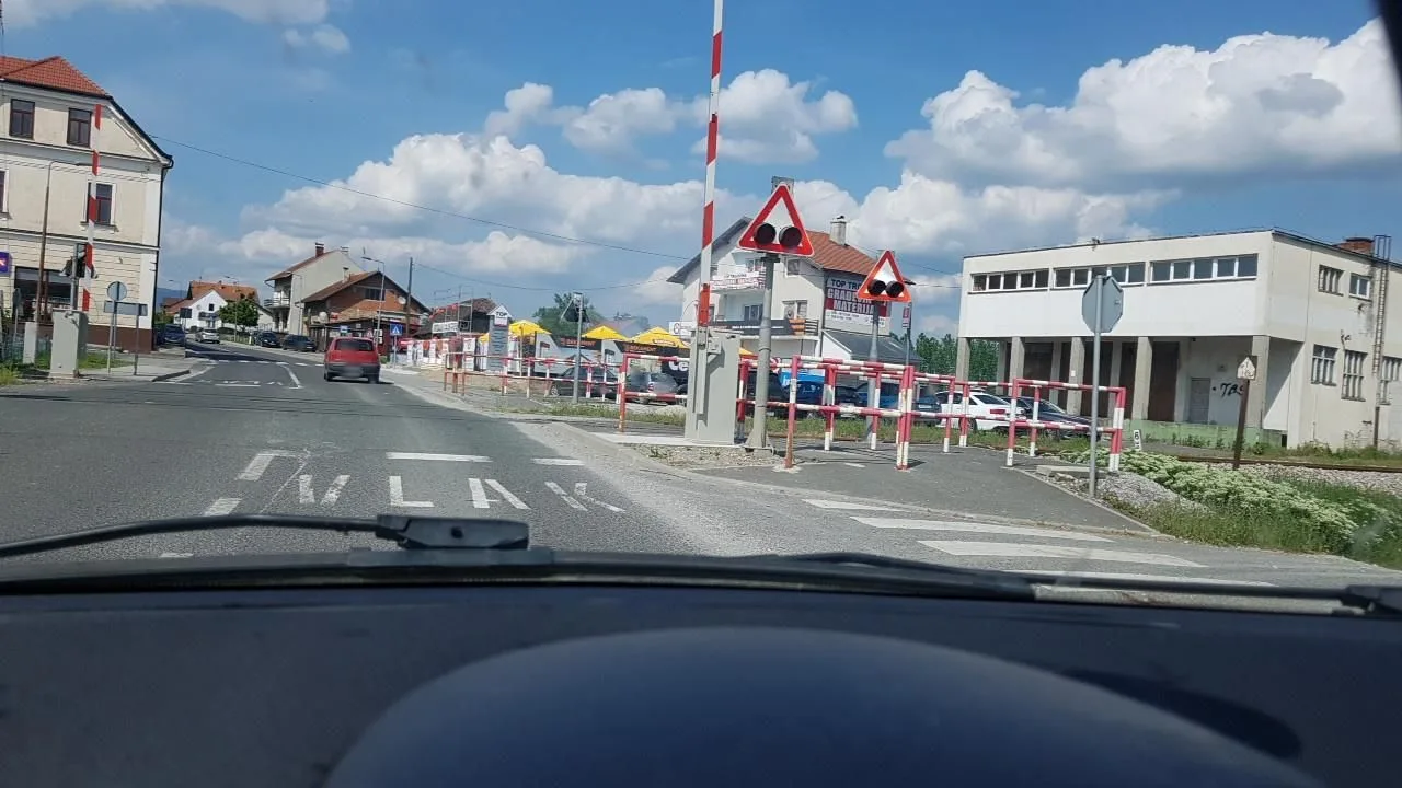 Street-level view of a level crossing in Croatia