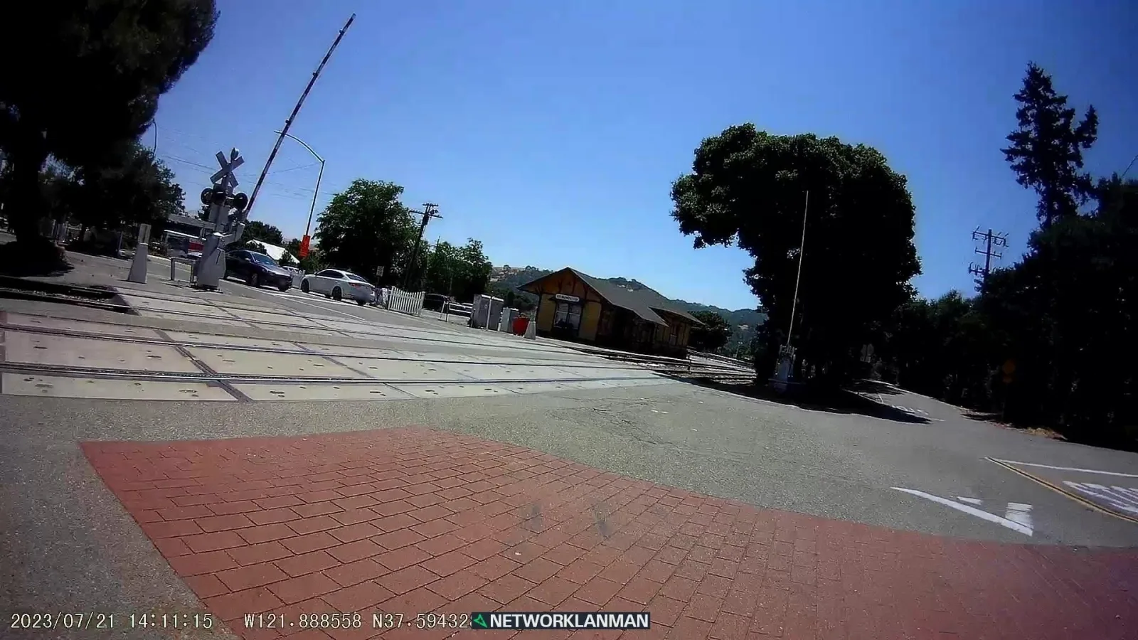 Street-level view of a highway-rail grade crossing in Livermore, California